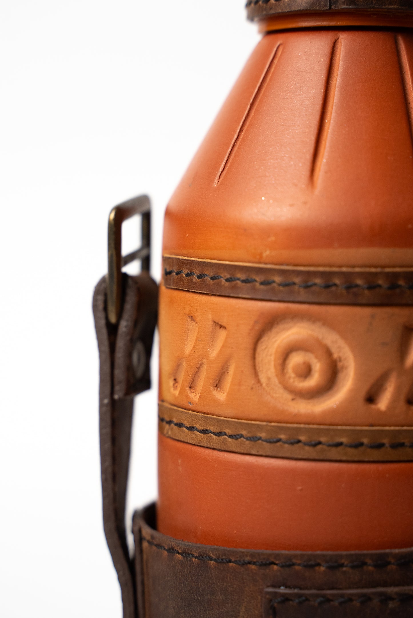 Handcrafted Natural Terracotta Clay Water Bottle (600ml / 20.2 fl oz) by Organic Klayware | Rustic Gift | Natural Cooling | Eco-Friendly | Reusable | Sustainable | Artisanal Craftsmanship | Natural Filtration
