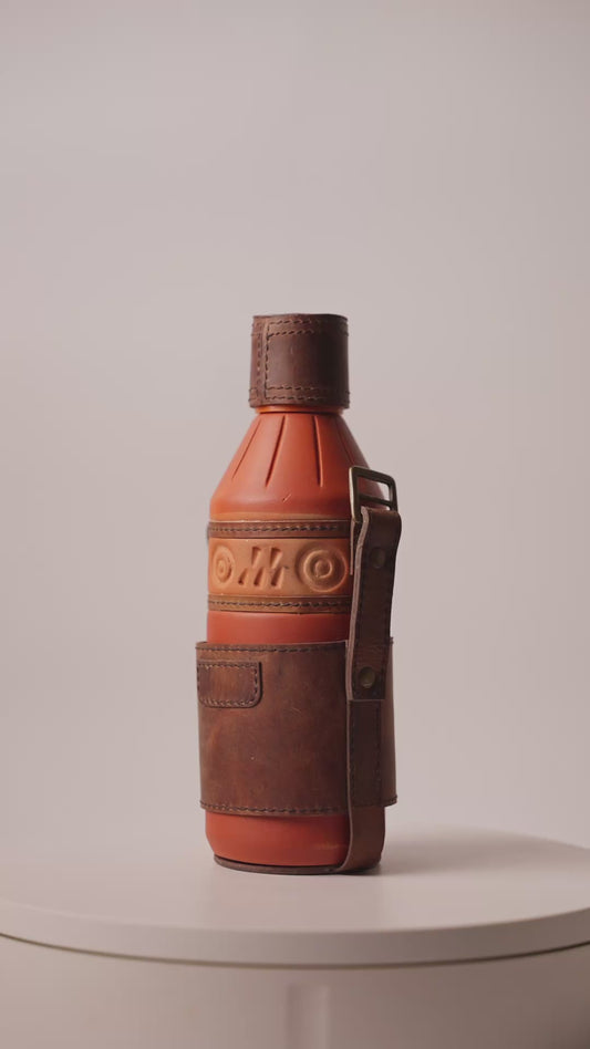 Handcrafted Natural Terracotta Clay Water Bottle (600ml / 20.2 fl oz) by Organic Klayware | Rustic Gift | Natural Cooling | Eco-Friendly | Reusable | Sustainable | Artisanal Craftsmanship | Natural Filtration